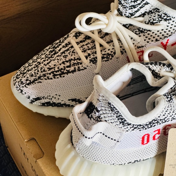 Yeezy 350 boost - Picture 2 of 7